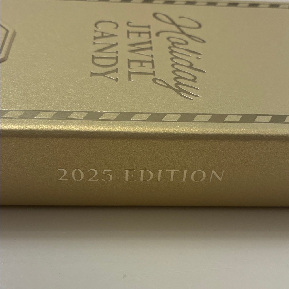 Bomb party Jewel Candy 2025 necklace - Picture 6 of 6